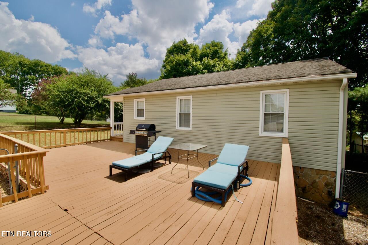 209 North Clover Hill Ridge Road Maryville, TN 37801 - Photo 26 of 44 DSC_0910
