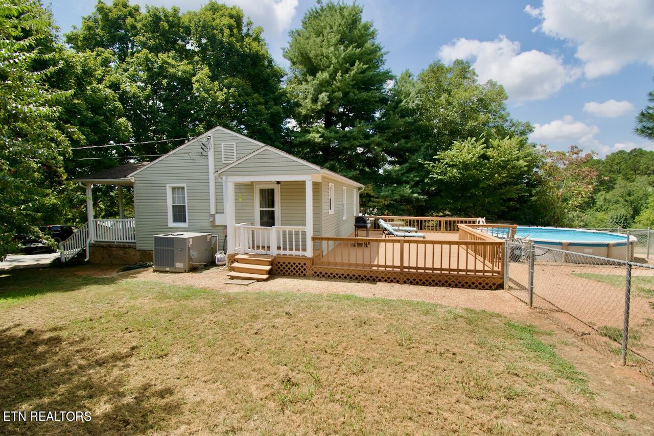 209 North Clover Hill Ridge Road Maryville, TN 37801 - Photo 32 of 44 DSC_0907