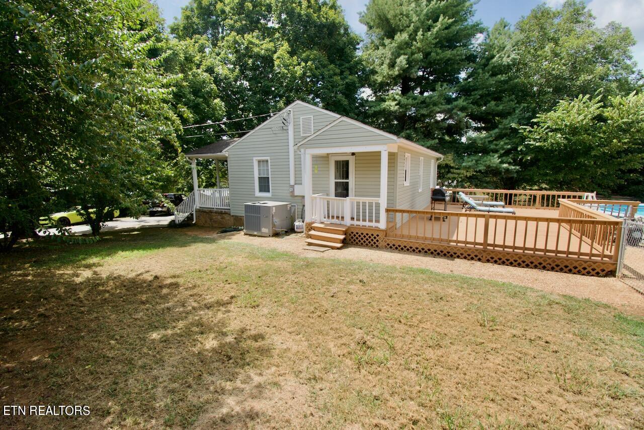 209 North Clover Hill Ridge Road Maryville, TN 37801 - Photo 33 of 44 DSC_0908