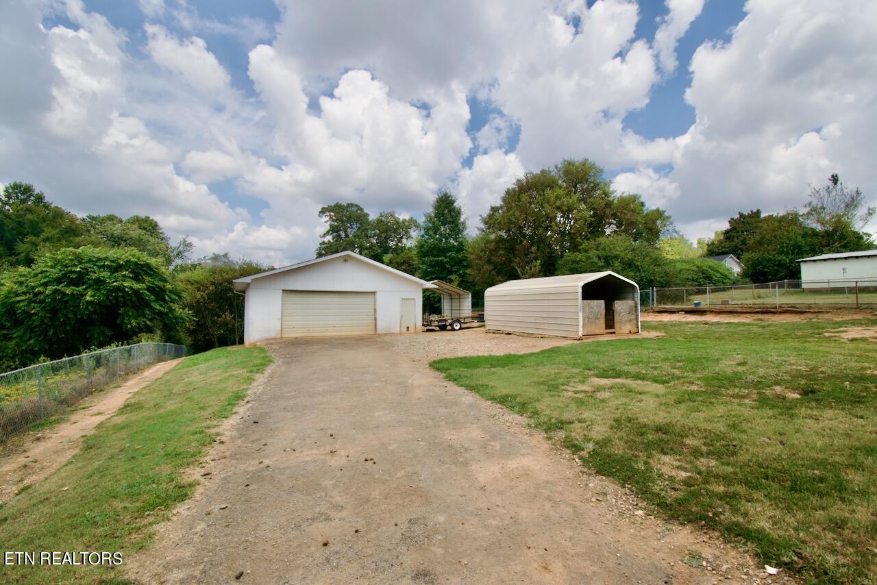 209 North Clover Hill Ridge Road Maryville, TN 37801 - Photo 34 of 44 DSC_0911