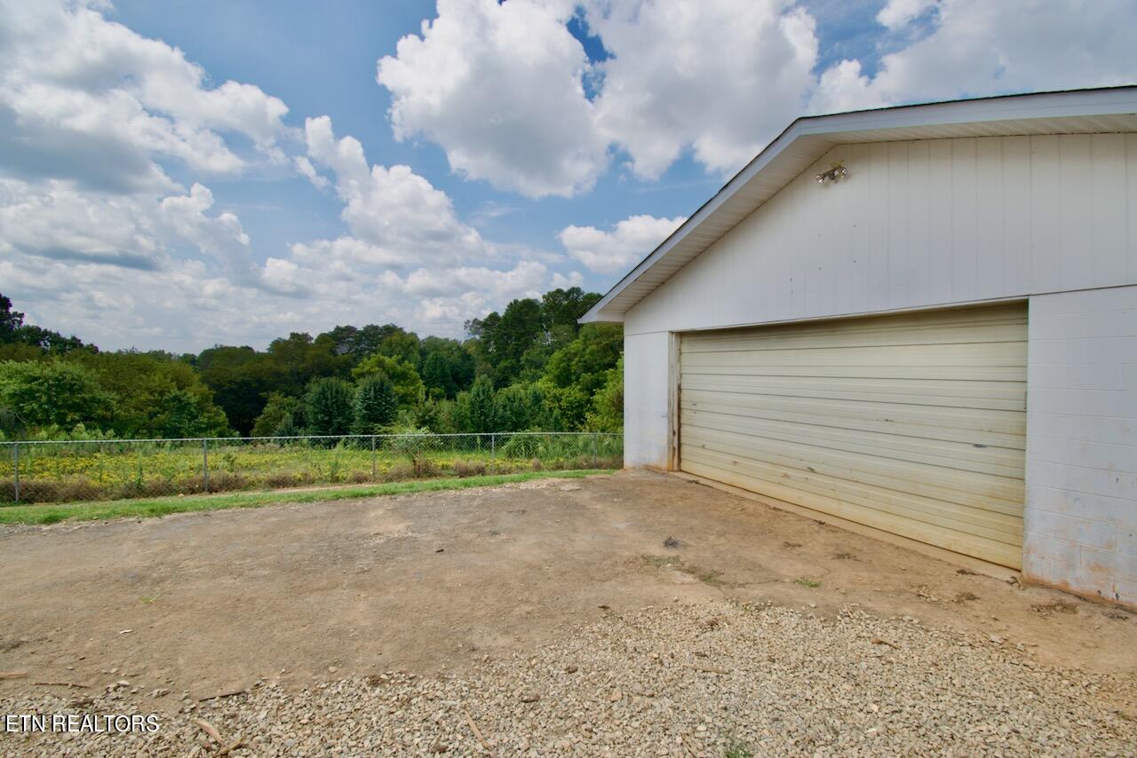 209 North Clover Hill Ridge Road Maryville, TN 37801 - Photo 40 of 44 DSC_0918