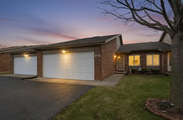 $230,000 | 54 Village Woods Drive, Crete, IL 60417