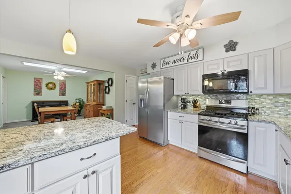 $230,000 | 54 Village Woods Drive, Crete, IL 60417
