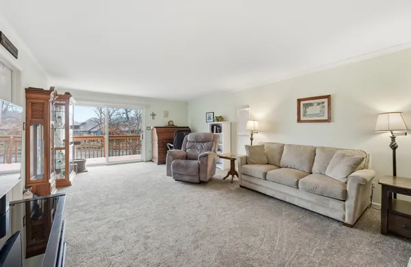 $230,000 | 54 Village Woods Drive, Crete, IL 60417