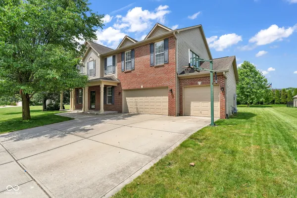 $390,000 | 114 Burlington Parkway, Pittsboro, IN 46167