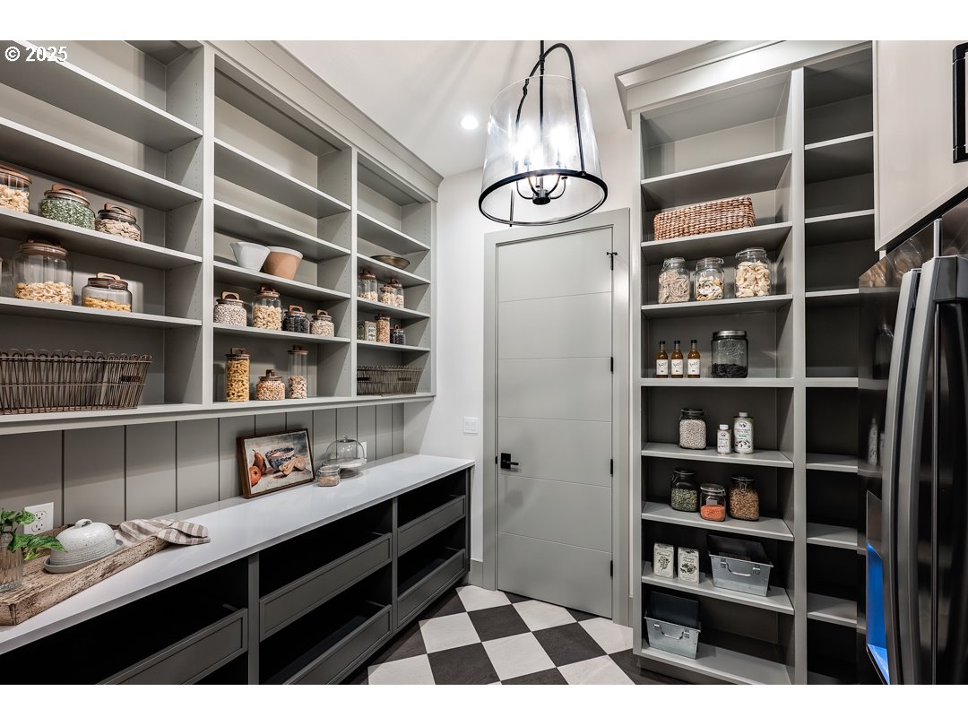655 Rosemont Road West Linn, OR 97068 - Photo 14 of 48 Pantry