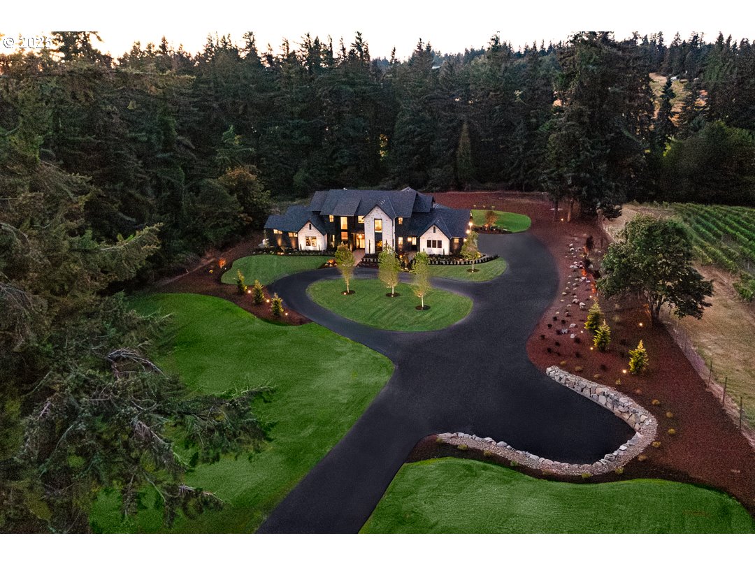655 Rosemont Road West Linn, OR 97068 - Photo 3 of 48 Gallery Image 3