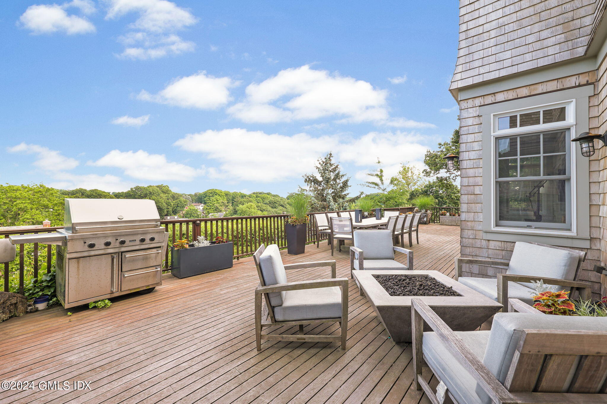 27 Cognewaugh Road Cos Cob, CT 06807 - Photo 28 of 35 14-web-or-mls-27-cognewaugh-rd