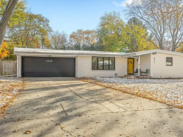 $155,000 | 1710 Lynnwood Street, Rockford, IL 61108