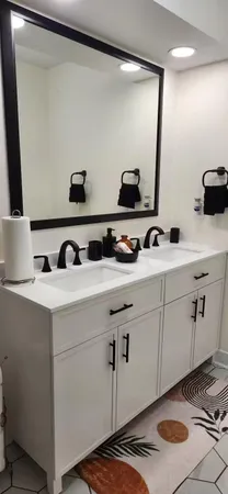 $2,000 | 8471 Yadkin Circle, Unit M, North Charleston, SC 29406