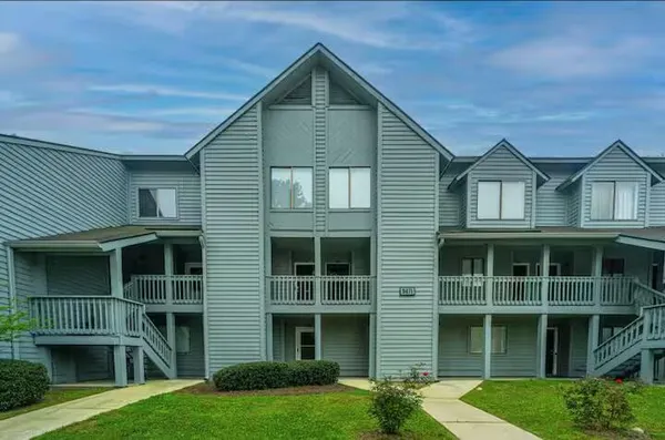 $2,000 | 8471 Yadkin Circle, Unit M, North Charleston, SC 29406