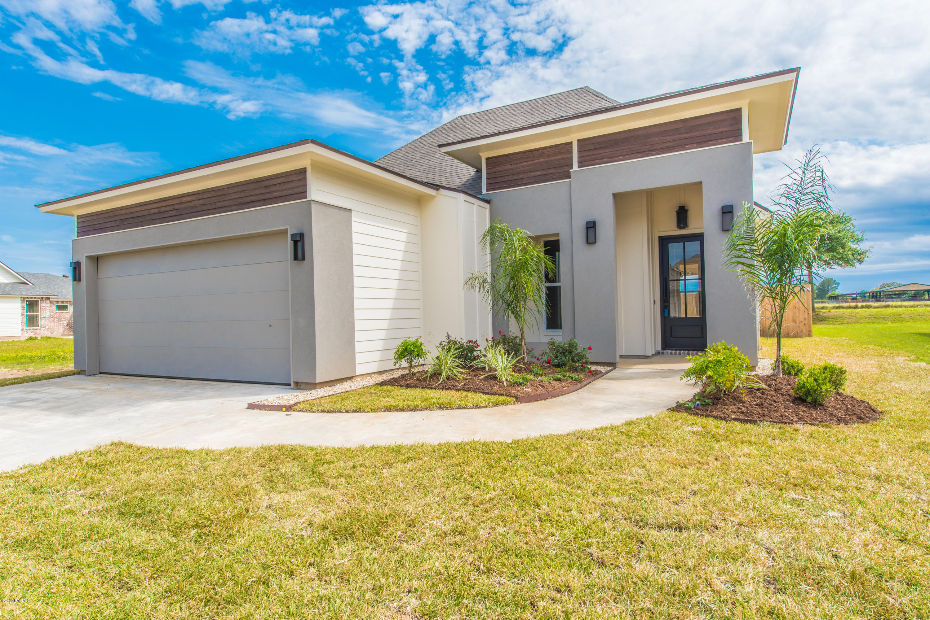 206 Whispering Meadows Road Broussard, LA 70518 - Photo 1 of 31 Gallery Image 1
