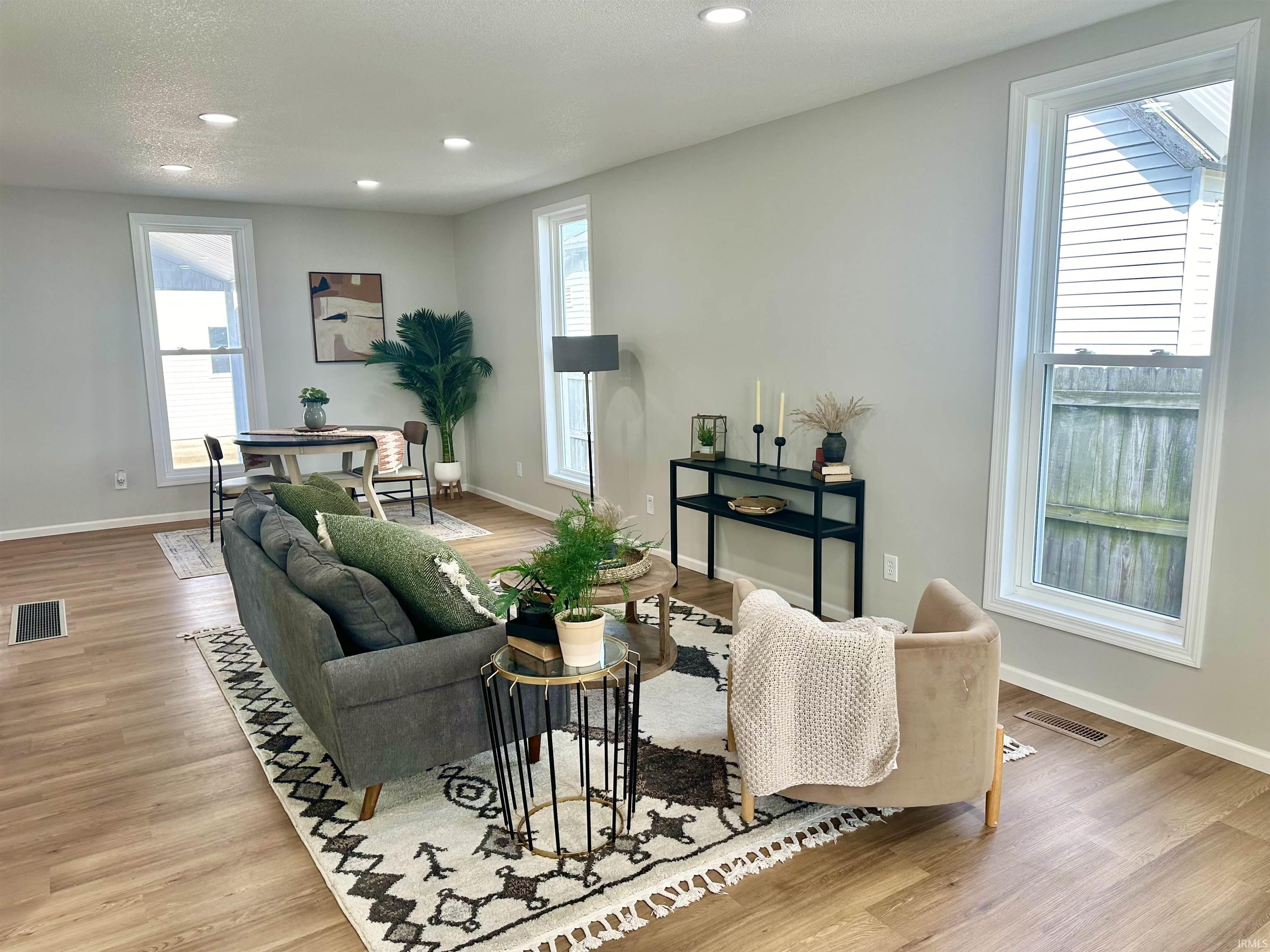 366 West 7th Street Peru, IN 46970 - Photo 3 of 34