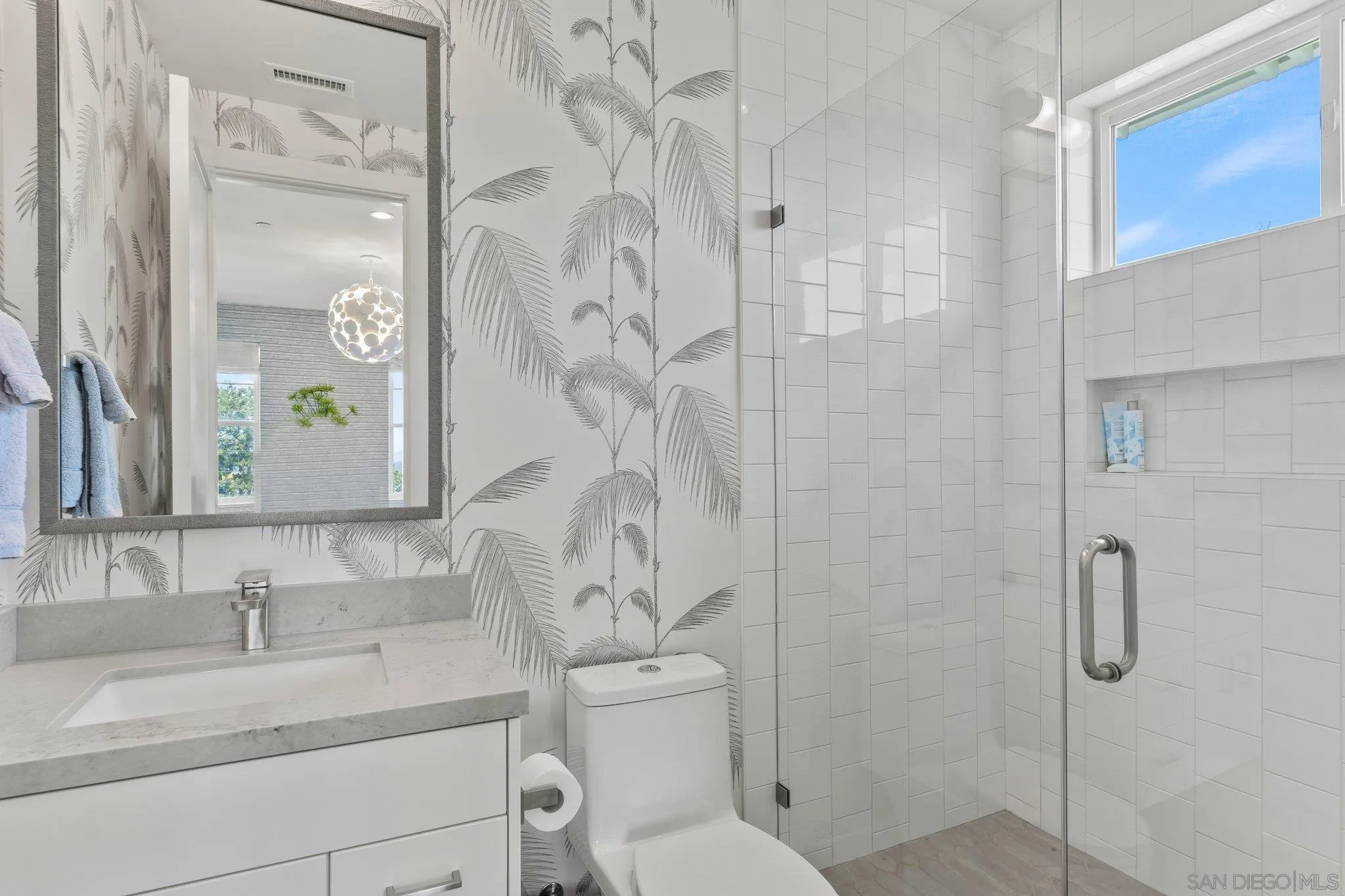 1112 Crest Drive Encinitas, CA 92024 - Photo 35 of 49