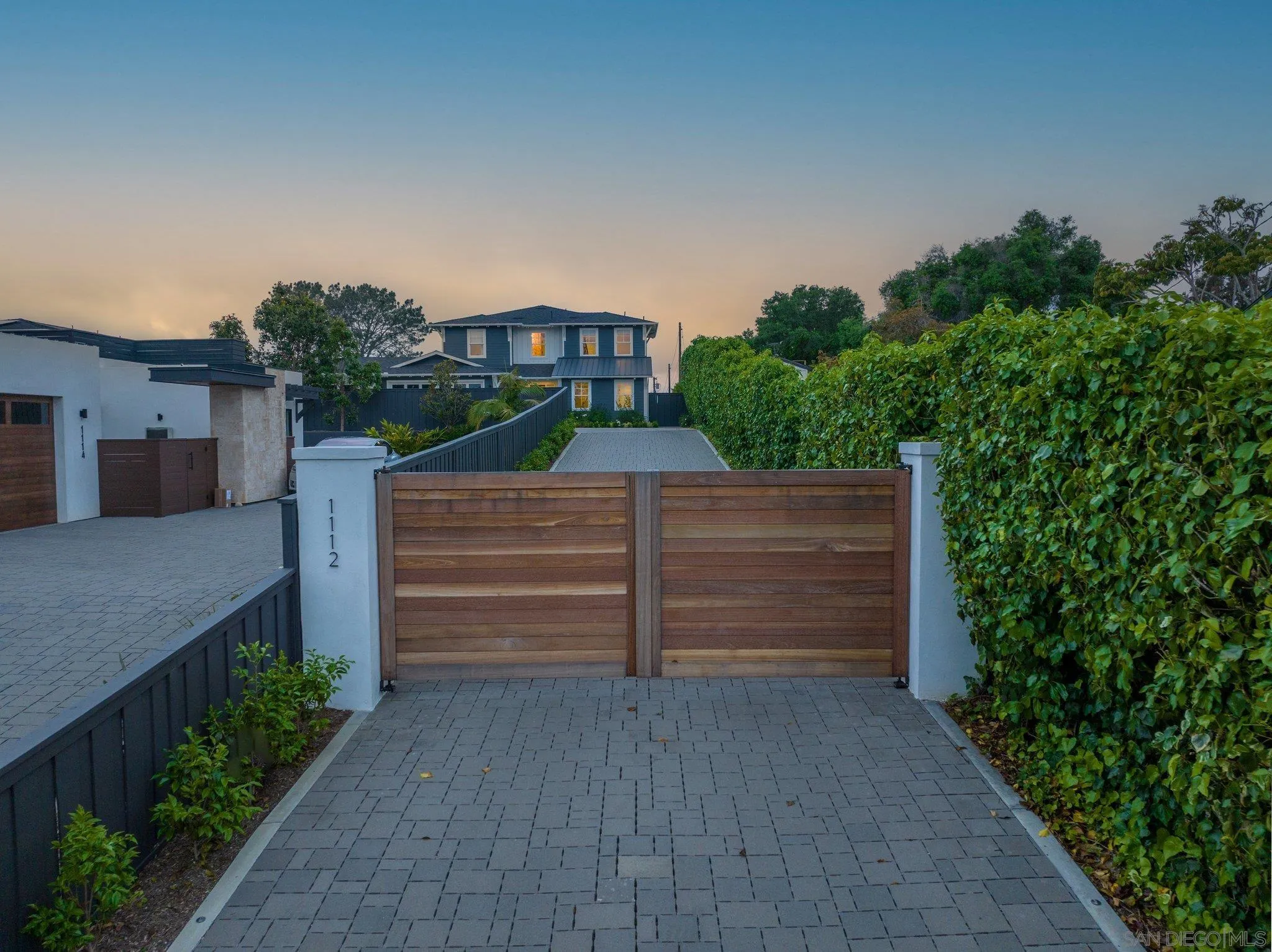 1112 Crest Drive Encinitas, CA 92024 - Photo 48 of 49