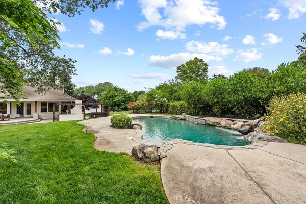 $2,649,000 | 8315 Horseshoe Bar Road, Loomis, CA 95650