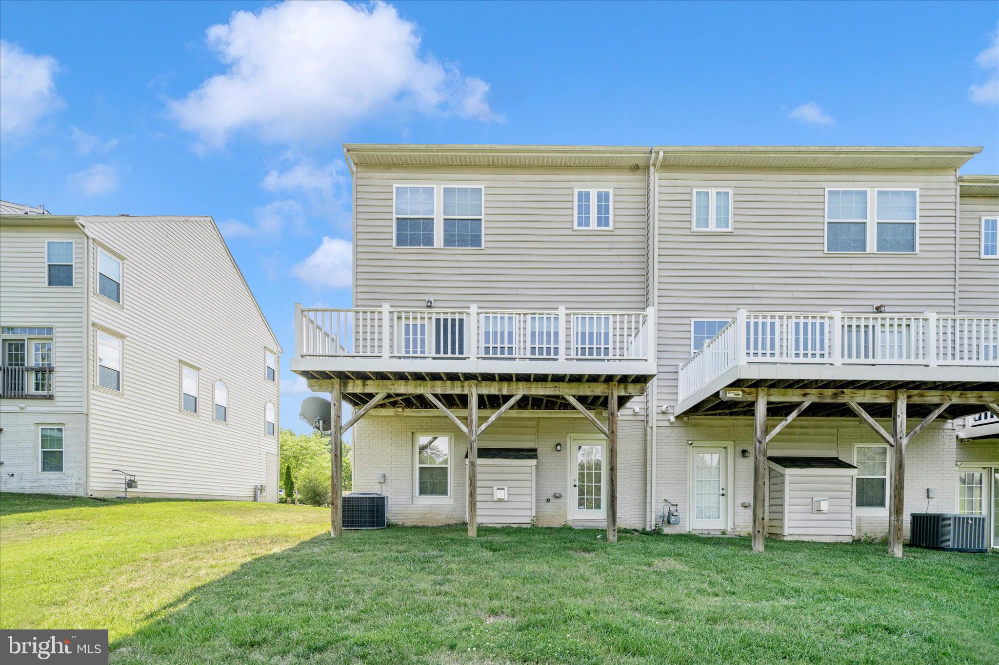 3827 Cullingworth Road Burtonsville, MD 20866 - Photo 56 of 72 Exterior Back