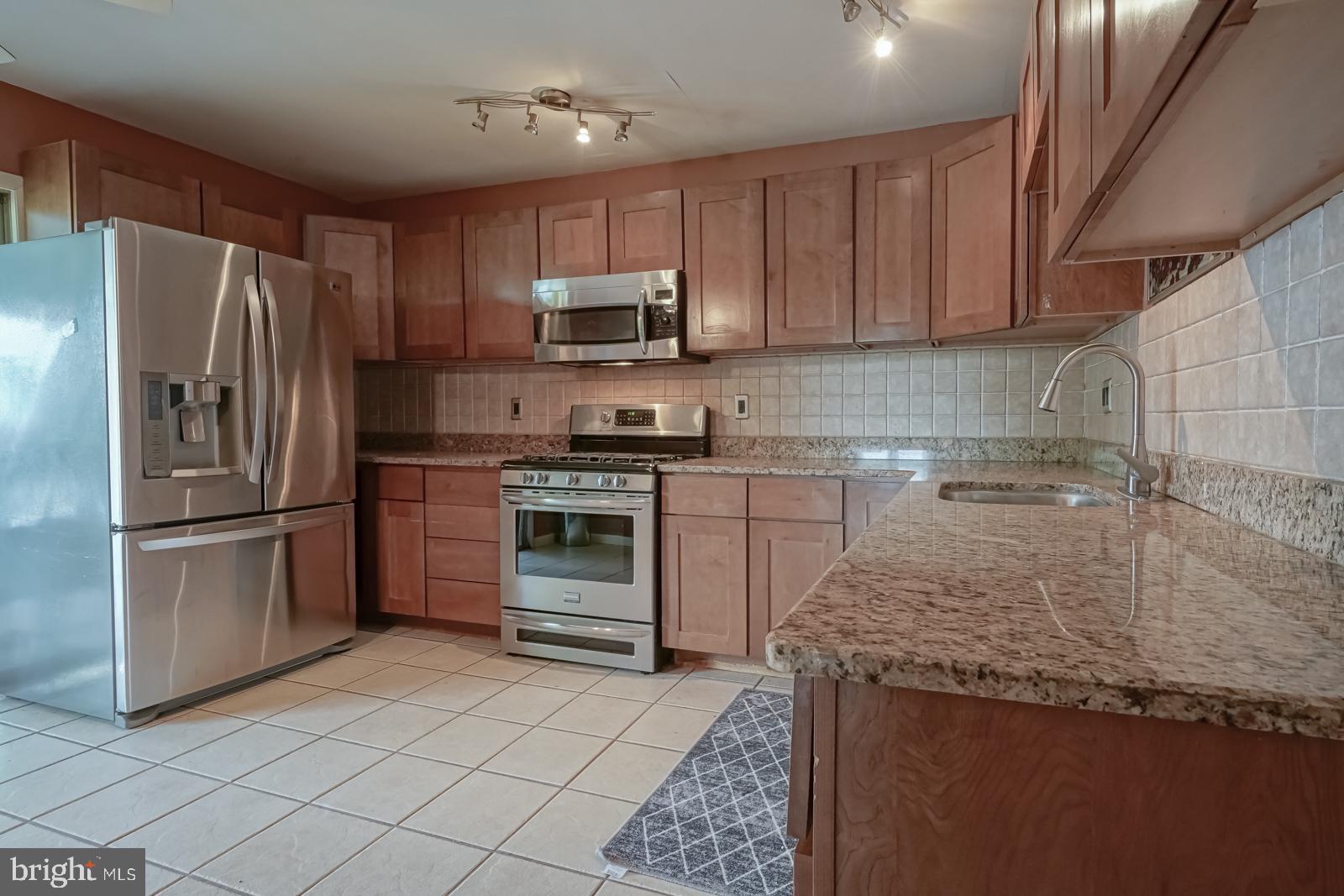 505 Egg Harbor Road Sewell, NJ 08080 - Photo 3 of 48