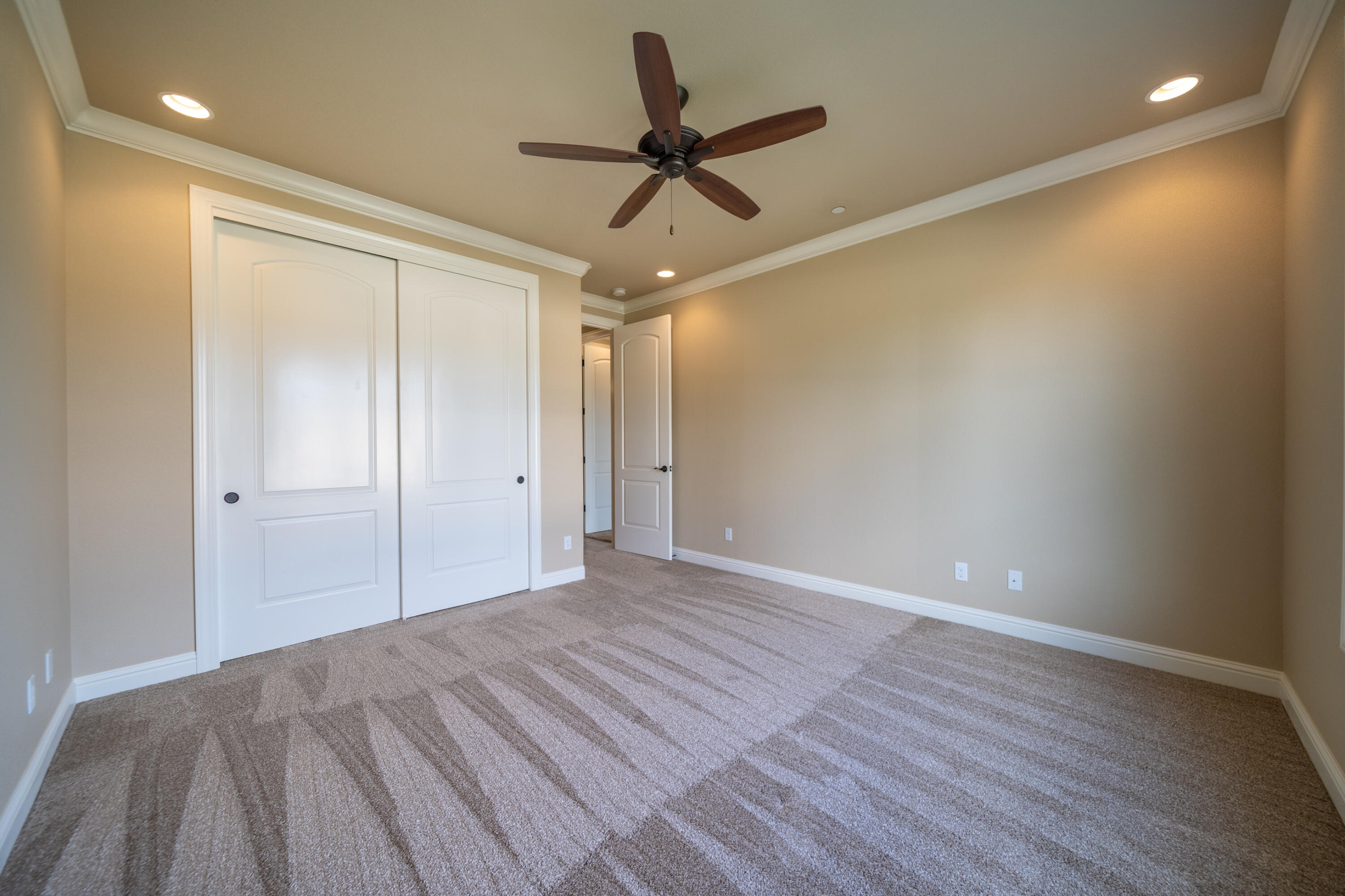 1915 Jolie Way Redding, CA 96003 - Photo 14 of 32 Bedroom