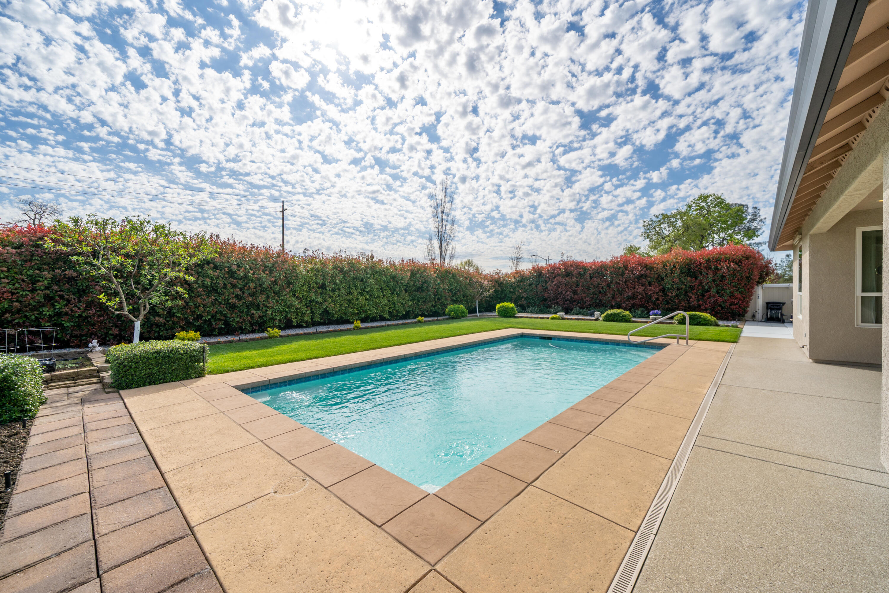 1915 Jolie Way Redding, CA 96003 - Photo 2 of 32 Pool