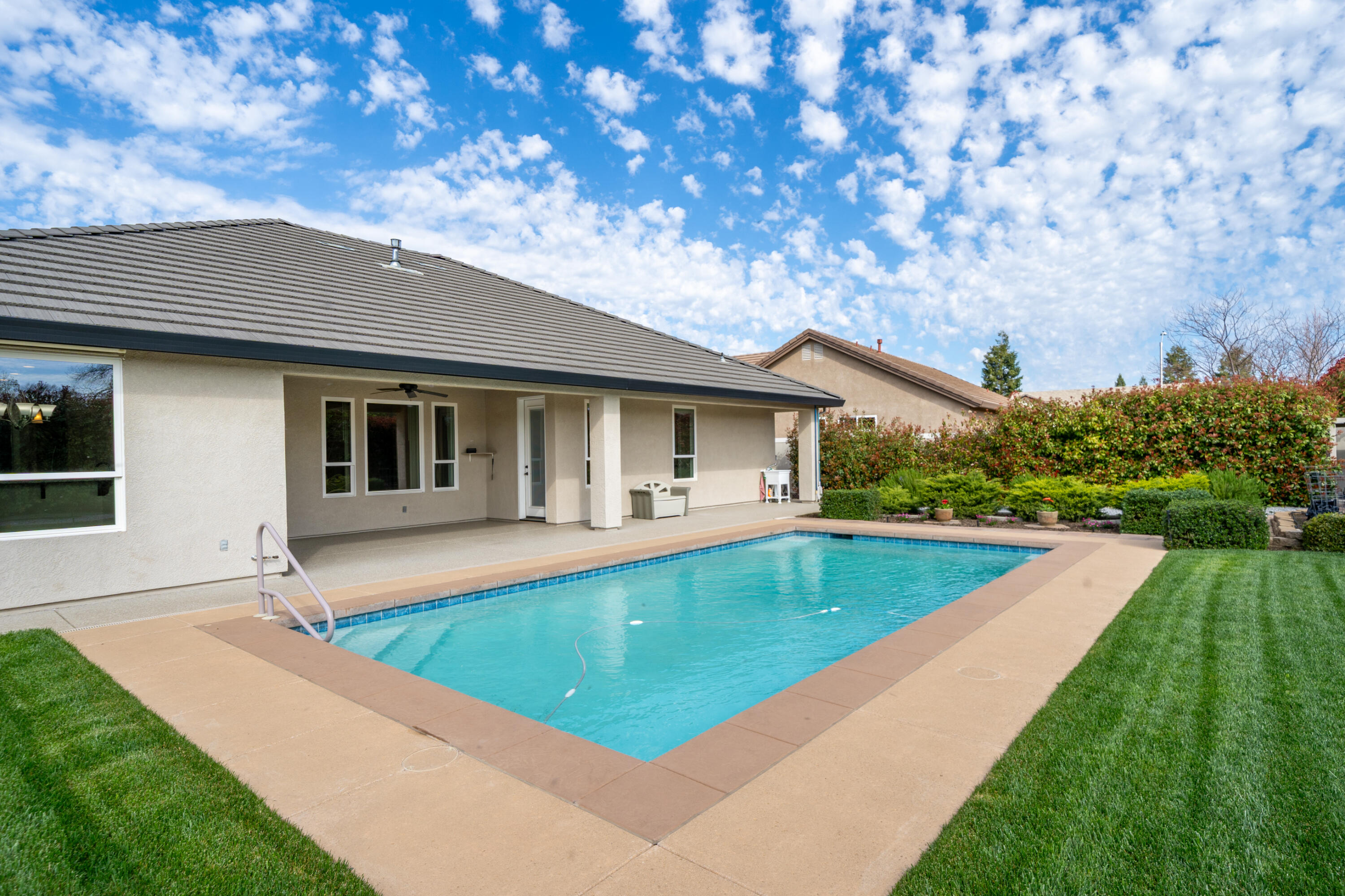 1915 Jolie Way Redding, CA 96003 - Photo 21 of 32 Pool