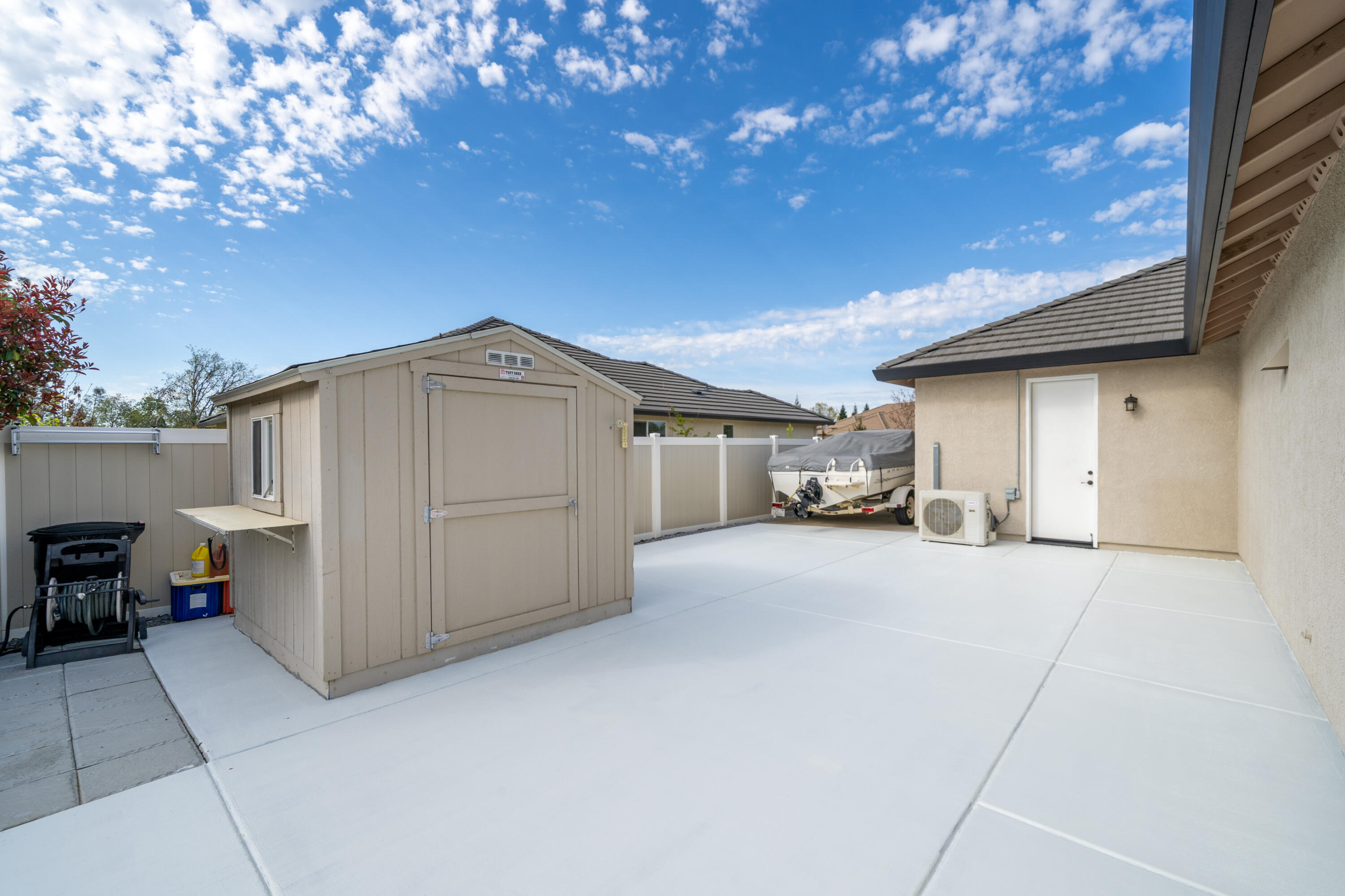 1915 Jolie Way Redding, CA 96003 - Photo 25 of 32 Boat Parking