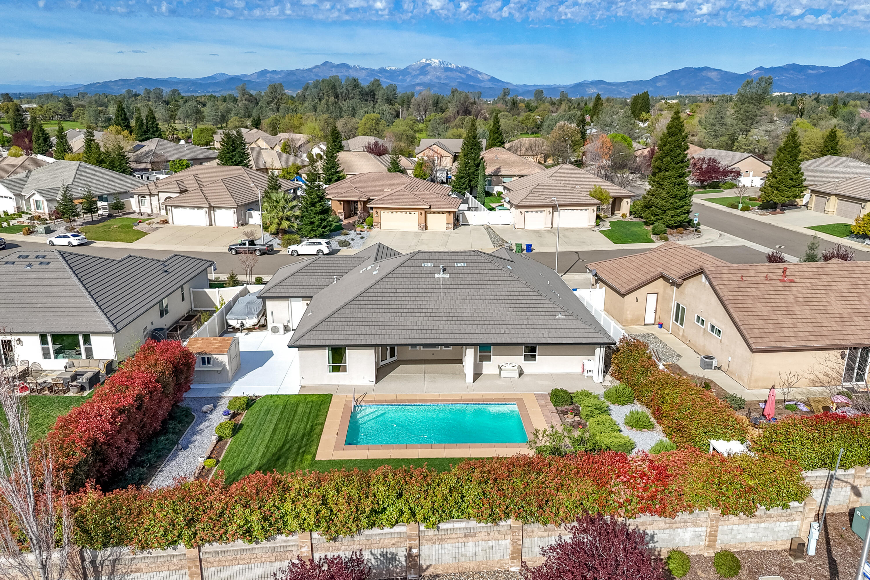 1915 Jolie Way Redding, CA 96003 - Photo 28 of 32 Ariel