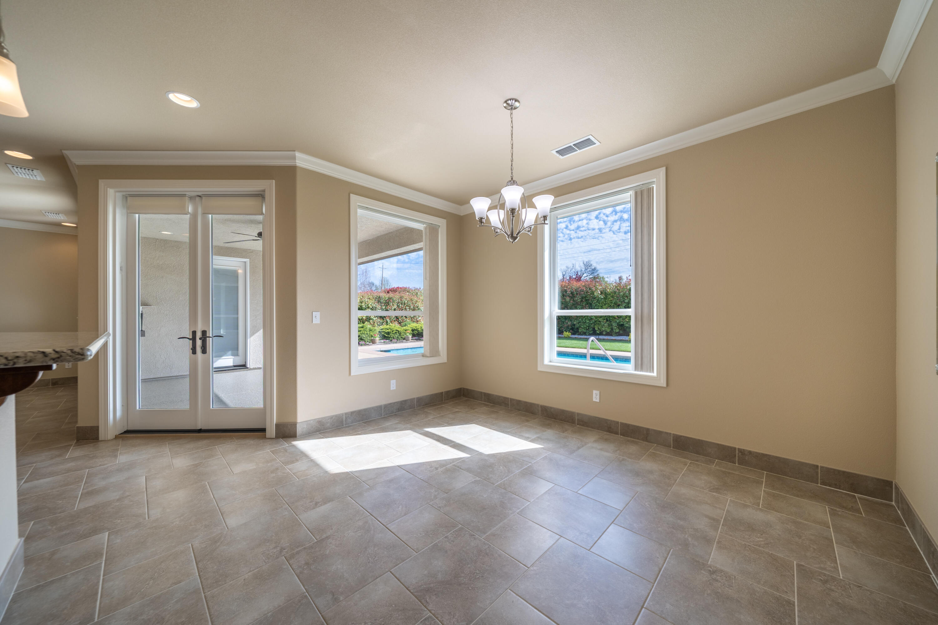 1915 Jolie Way Redding, CA 96003 - Photo 5 of 32 Dining Room 2
