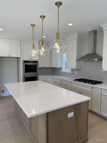 $1,899,000 | 9500 Old Bonhomme Road, St. Louis, MO 63132