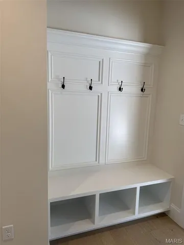 $1,899,000 | 9500 Old Bonhomme Road, St. Louis, MO 63132