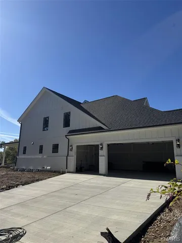 $1,899,000 | 9500 Old Bonhomme Road, St. Louis, MO 63132