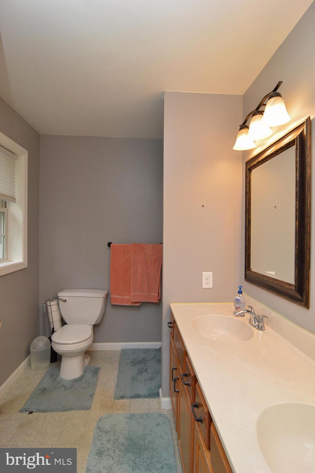 16 Heron Road Lititz, PA 17543 - Photo 16 of 27