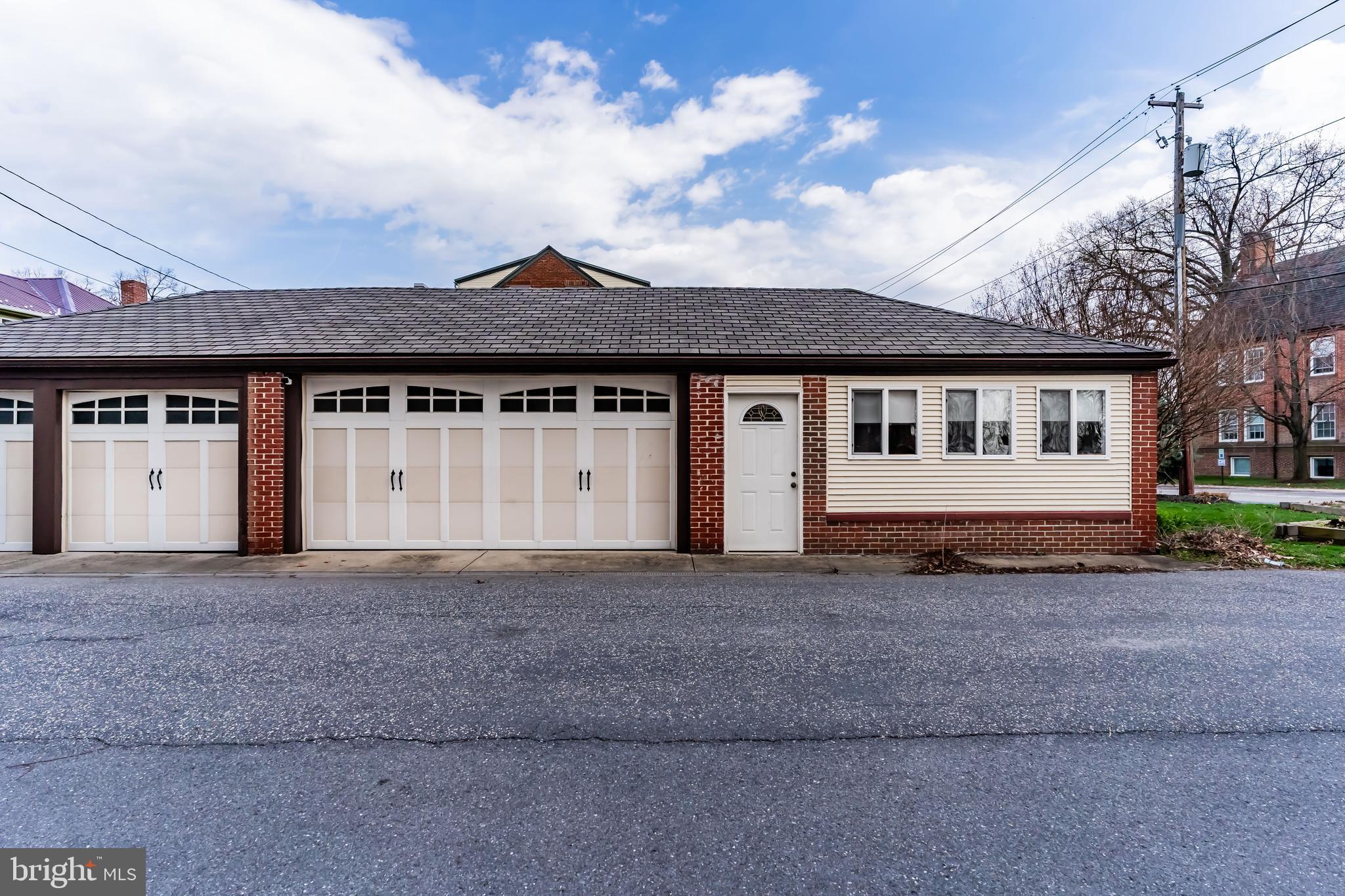 118 Graham Street Harrisburg, PA 17110 - Photo 2 of 43