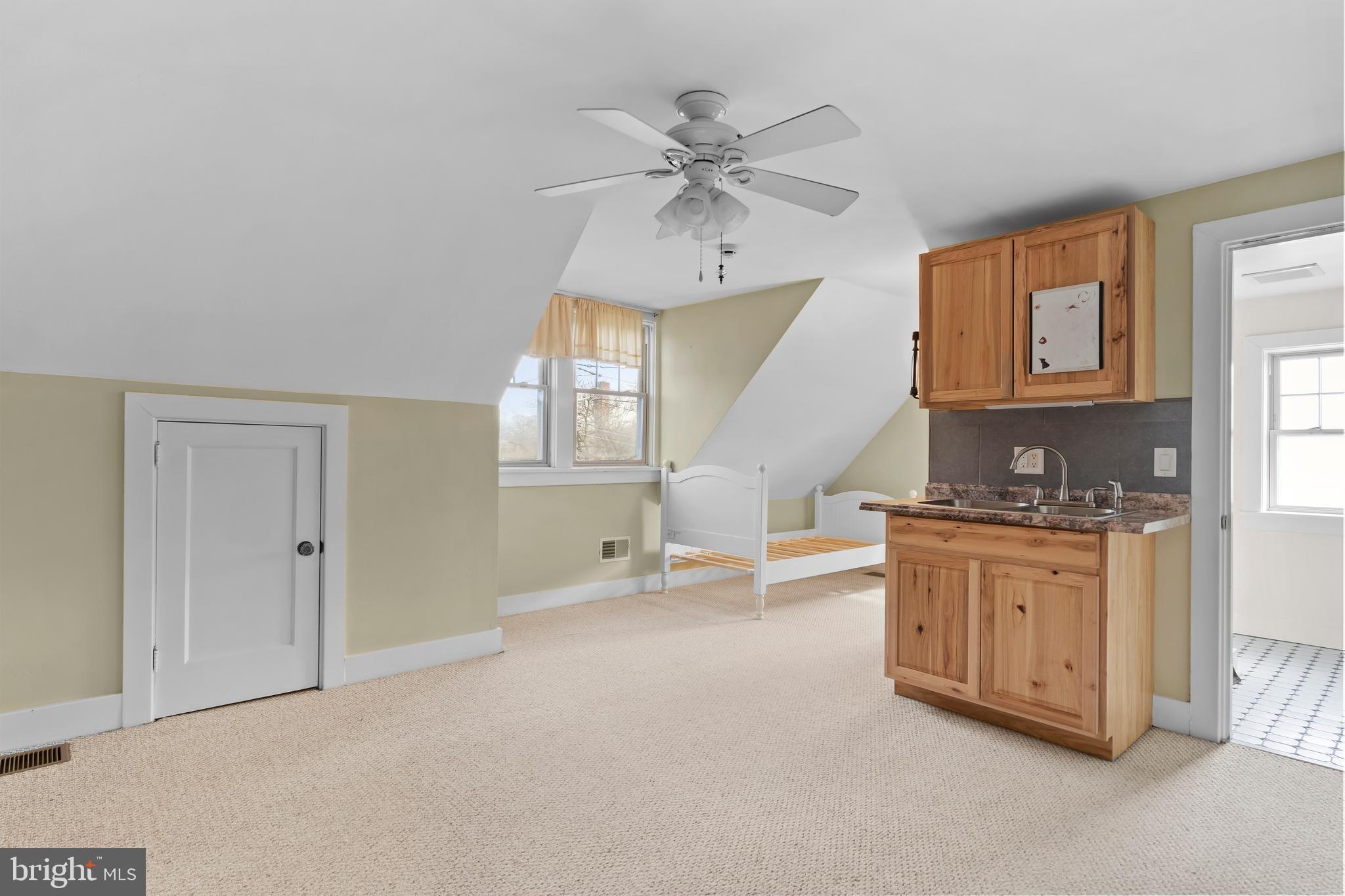 118 Graham Street Harrisburg, PA 17110 - Photo 34 of 43