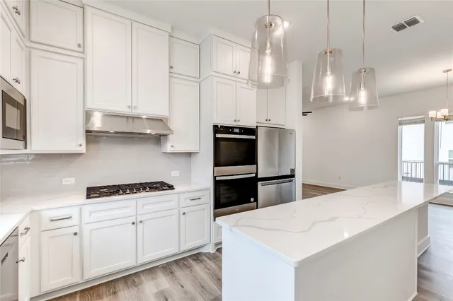 $4,500 | 2000 Kit Circle, Austin, TX 78758