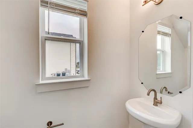 $4,500 | 2000 Kit Circle, Austin, TX 78758