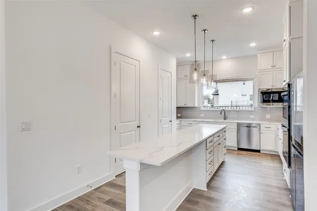 $4,500 | 2000 Kit Circle, Austin, TX 78758