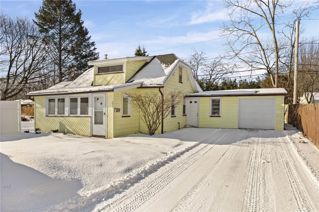 232 Almay Road Greece, NY 14616 - Photo 3 of 35