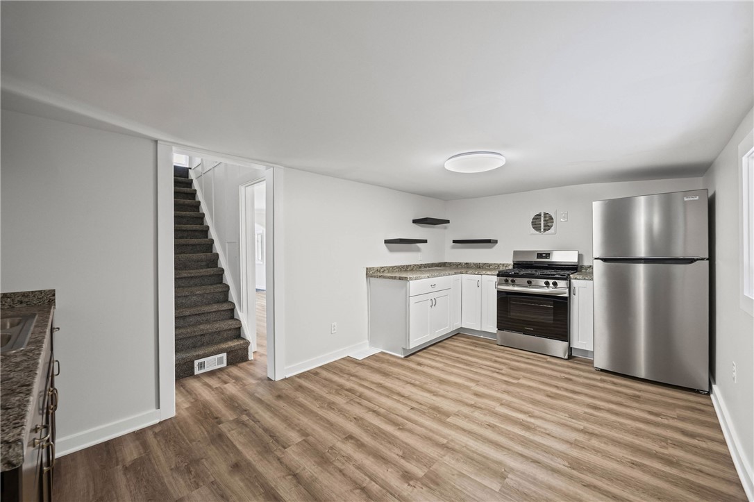 232 Almay Road Greece, NY 14616 - Photo 6 of 35