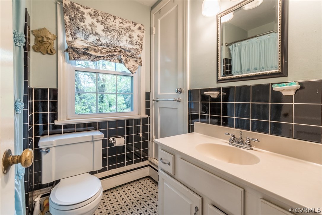 915 Ridge Top Road Henrico, VA 23229 - Photo 16 of 32 Gallery Image 16