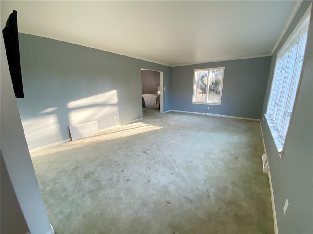 26 Country Club Road Grove City, PA 16127 - Photo 3 of 17 Gallery Image 3