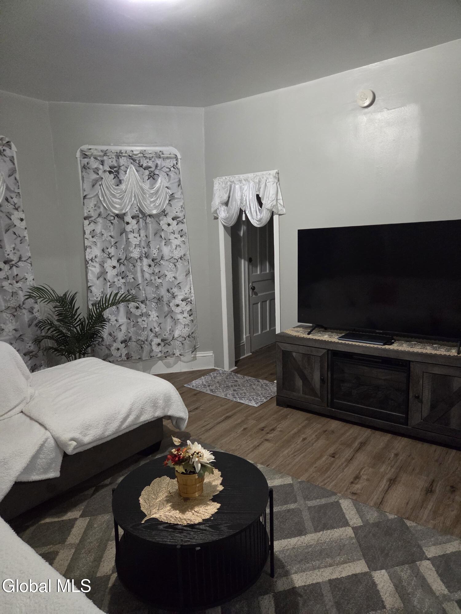 458 Hulett Street Schenectady, NY 12307 - Photo 19 of 34 PHOTO-2025-11-28-12-31-37 copy 9