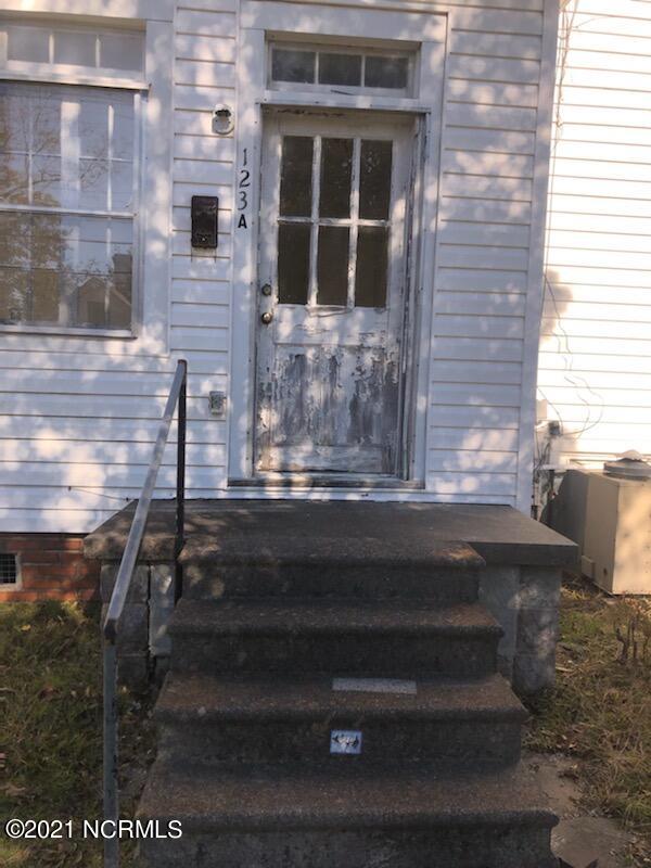 123 South Ledbetter Street Rockingham, NC 28379 - Photo 5 of 7 123 S Ledbetter-Apartment A
