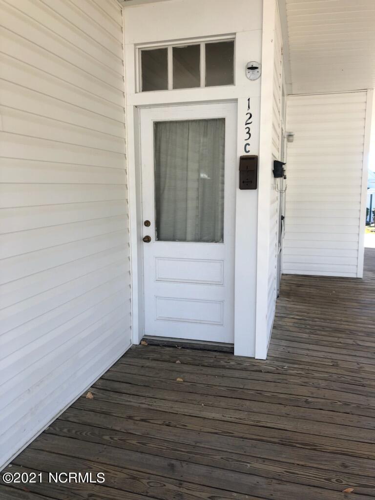 123 South Ledbetter Street Rockingham, NC 28379 - Photo 7 of 7 123 S Ledbetter-Apartment C