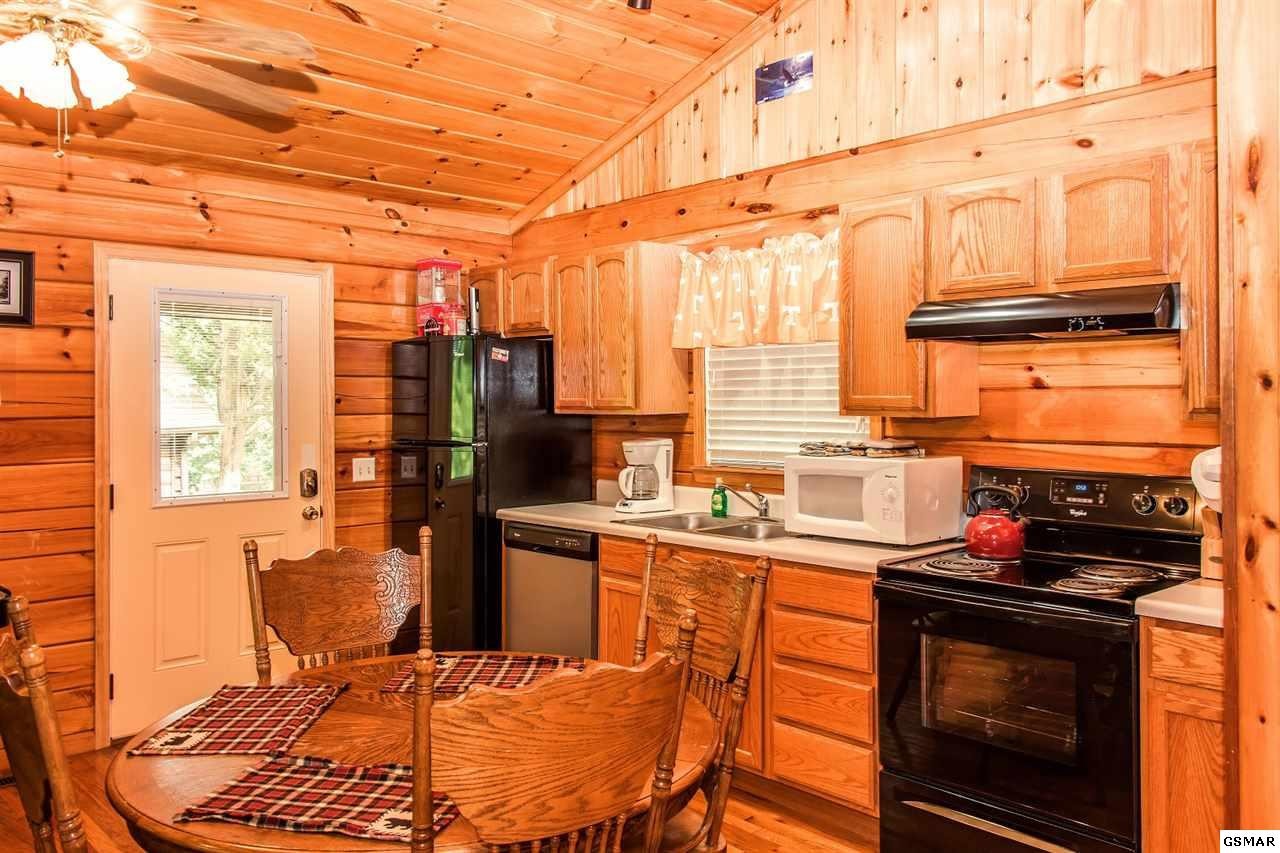 1672 Raccoon Den Way Sevierville, TN 37862 - Photo 9 of 22 Gallery Image 9