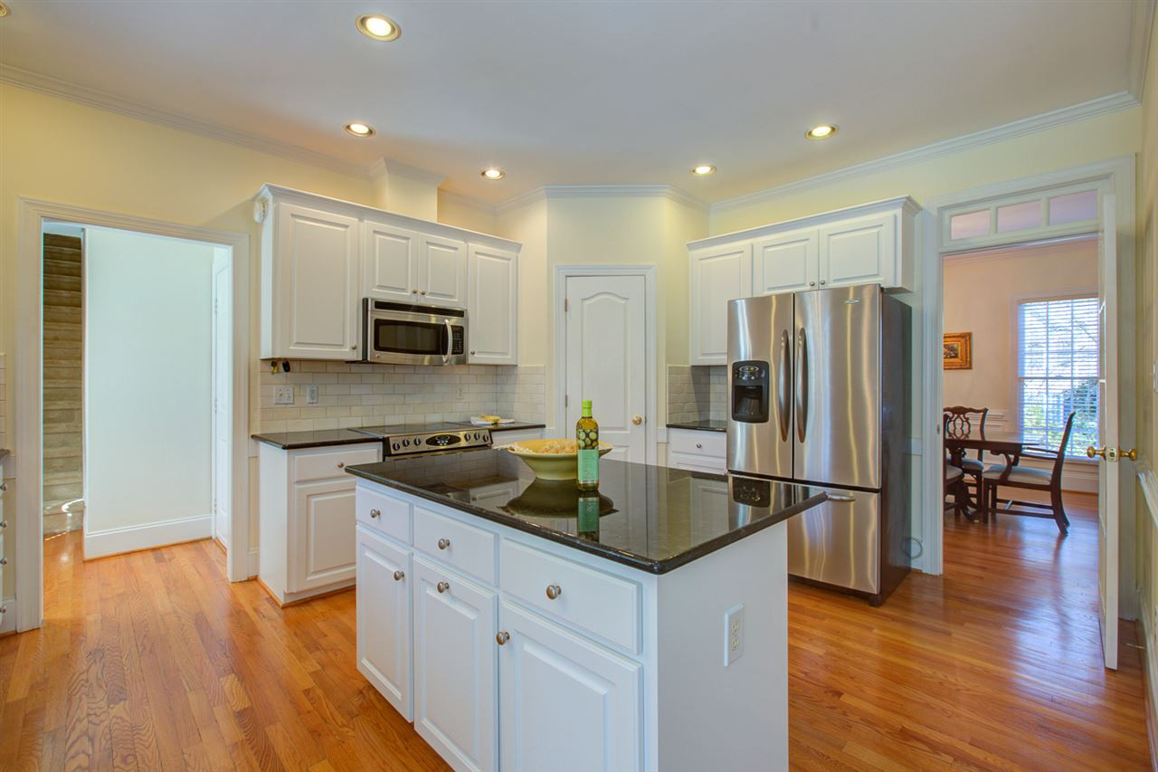 4007 Grayson Ridge Court Raleigh, NC 27613 - Photo 6 of 25 Kitchen