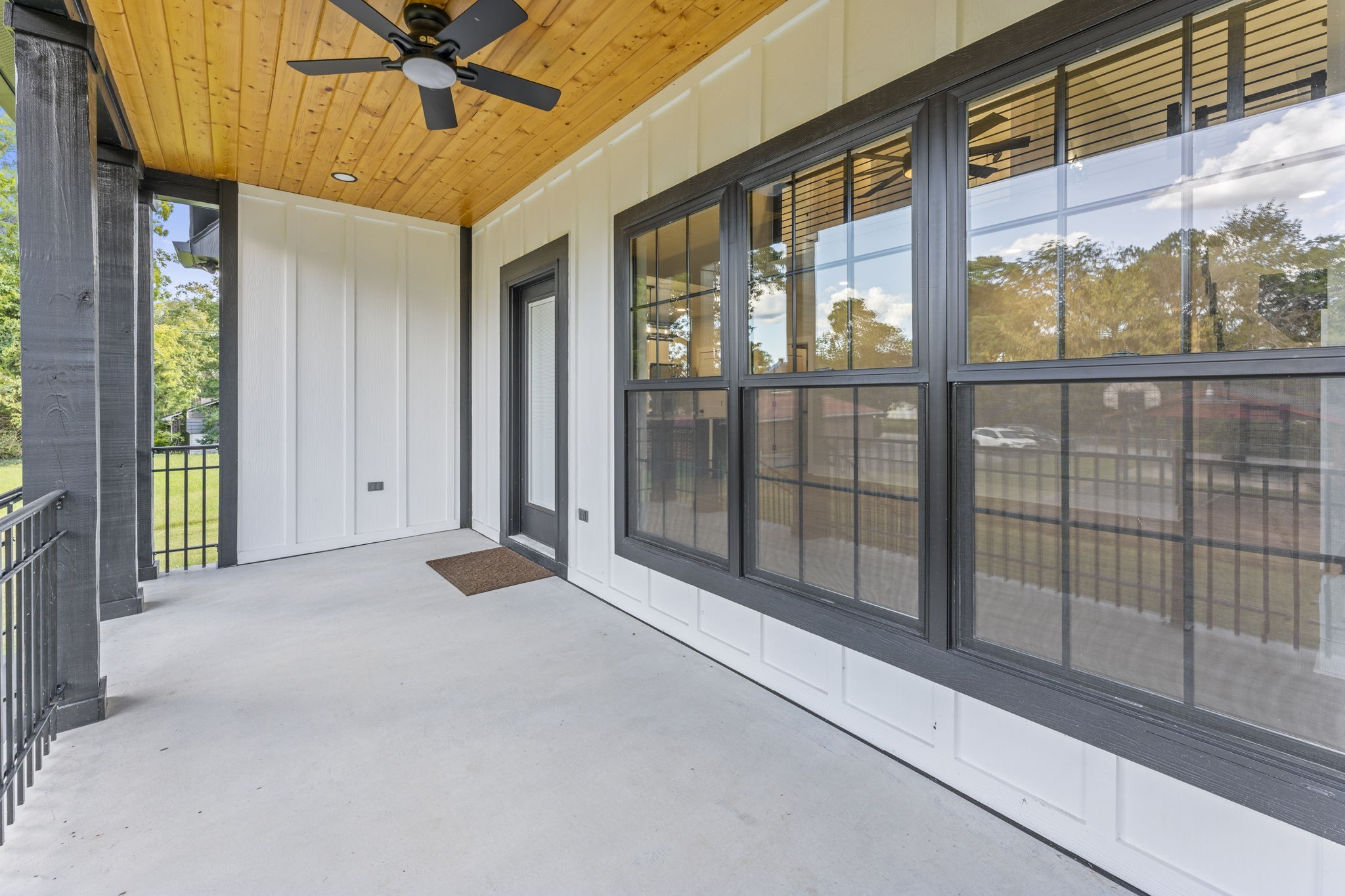 106 5th Avenue North Decherd, TN 37324 - Photo 43 of 50 a view of an entryway with a door