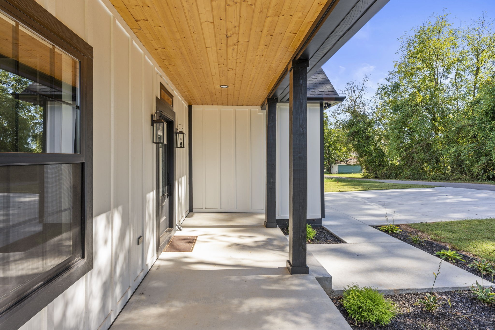 106 5th Avenue North Decherd, TN 37324 - Photo 48 of 50 a view of a house with a porch