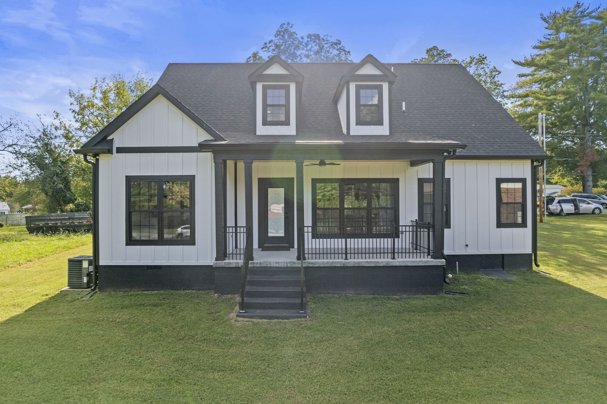 106 5th Avenue North Decherd, TN 37324 - Photo 6 of 50 a view of a house with a garden