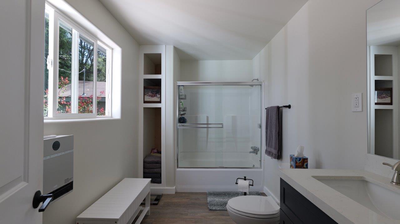 7458 Crowfoot Road Trail, OR 97541 - Photo 17 of 41 All New Bathroom
